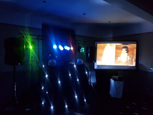 Projector Screen for disco parties in Hertfordshire